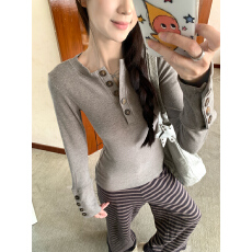 批发实拍特价260克慕斯羊绒长袖t恤打底衫<b class='q'>女</b>纽扣春秋纯色新款圆领上衣