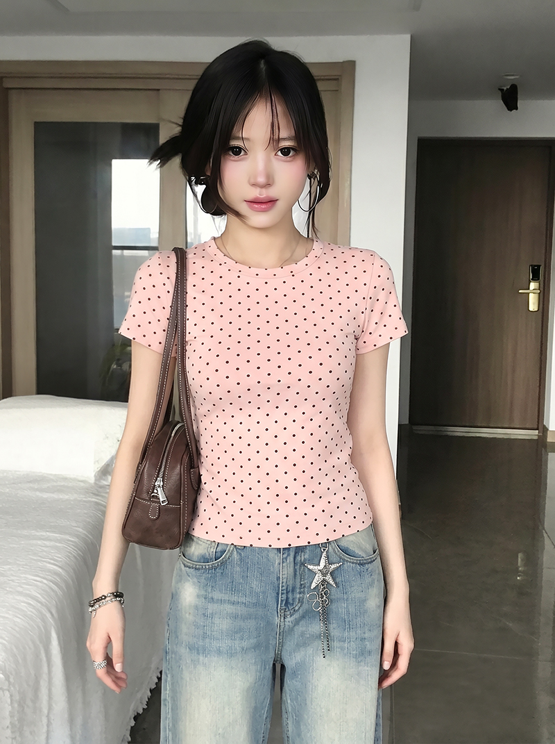 경관 그림 특별 가격 반팔 티셔츠 여성 의류 여름 새로운 트렌디 한 부서 디자인 센스 도트 무늬 몸매 가꾸기 슬림해 보이는 라운드 넥 맨위