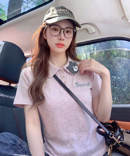 물 부드러운 면 반팔 티셔츠 여성 의류 여름 새로운 한 부서 디자인 센스 만화 자수 베이비 칼라 맨위