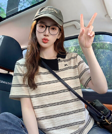 반팔 티셔츠 여성 의류 여름 새로운 트렌디 한 부서 디자인 센스 레트로 스트라이프 불규칙 칼라 맨위