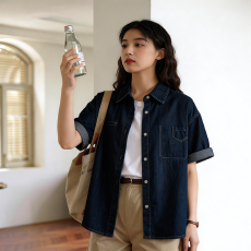 批发秒发 实拍2026年夏季新款港风复古宽松休闲<b class='q'>牛仔</b><b class='q'>衬衣</b>