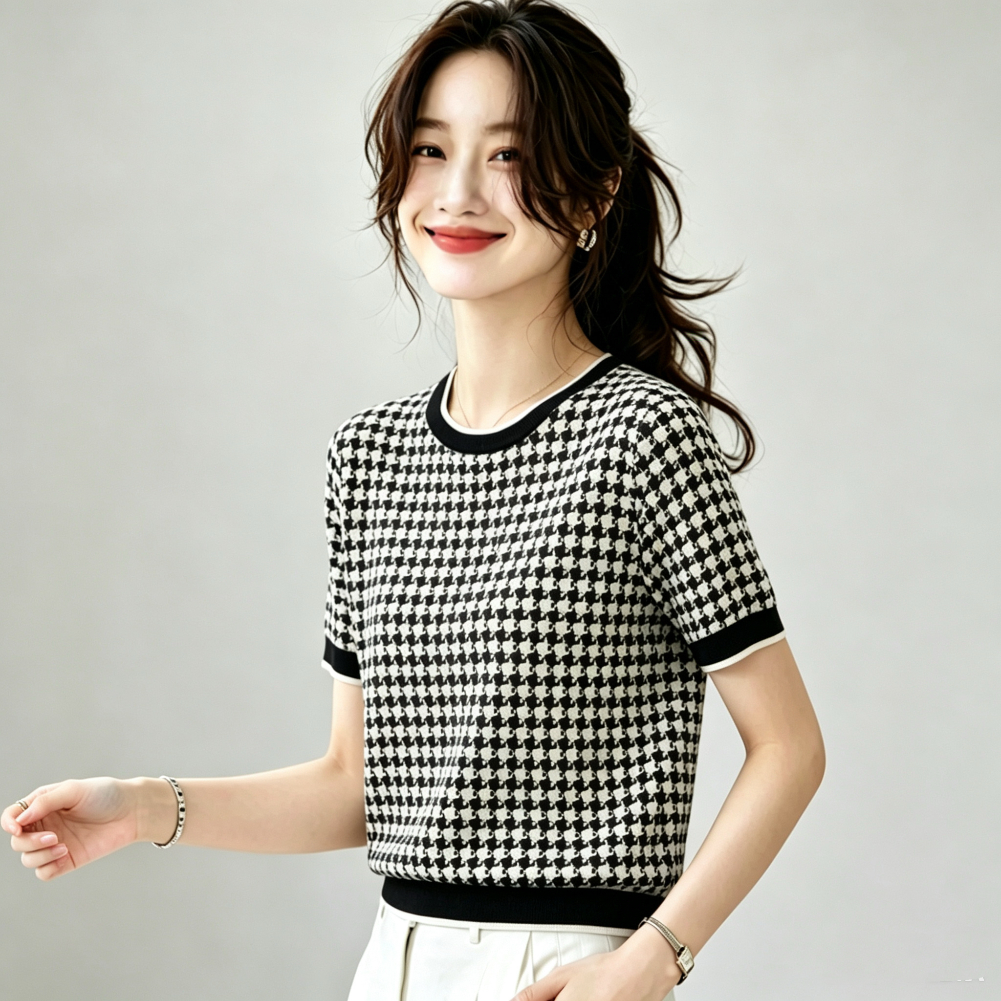 실사 실크 맨위 여성용 짧은 소매 2026 여름 새로운 슬림해 보이는 프린트 시뮬레이션 실크 조우 품격 반소매 티셔츠