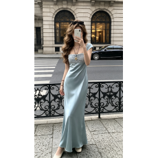 批发Lattitude/杨小鹭 Siena缎面轻奢感宴会<b class='q'>礼服</b>裙重工珠片吊<b class='q'>连衣裙</b>