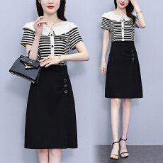 批发条纹拼接时尚洋气连衣裙女夏季2026新款设计感收腰减龄包臀A字裙