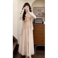 批发一口苏达张胖胖花神三件套针织<b class='q'>开衫</b>春内搭吊带网纱半身裙套装