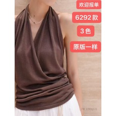 批发咖色挂脖露背天丝针织背心女2026夏季新款无袖别致上衣