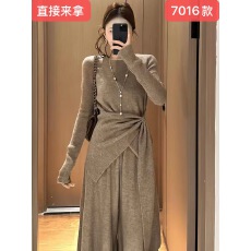批发<b class='q'>甜美</b>风小众套装女洋气休闲上衣巨好看的两件套春季新款高腰阔腿裤