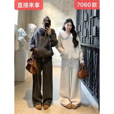 批发林初一巨好看的<b class='q'>秋</b>冬一整套女毛领连帽毛衣外套阔腿裤针织两件套装