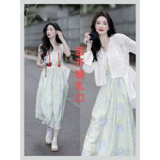 批发哺乳法式高级感碎花吊带连衣裙新款2025<b class='q'>夏</b>季穿搭一整套