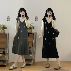 批发实拍大码女装胖mm秋冬撞色拼接假两件<b class='q'>绣花</b>针织<b class='q'>连衣裙</b>宽松毛衣裙子