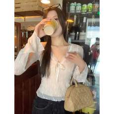 批发法式甜美蕾丝V领<b class='q'>长袖</b>衬衫 女宽松显瘦蝴蝶结雪纺上衣