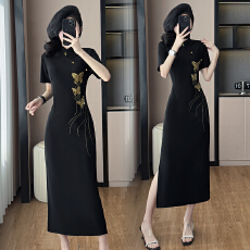 批发实拍2026<b class='q'>夏</b>季新款新中式国风旗袍短袖蝴蝶刺绣时尚显瘦气质连衣裙