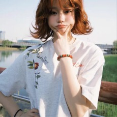 批发国潮牌花卉刺绣短袖t恤男女夏季体恤宽松情侣装纯棉重磅高端上衣