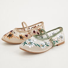 批发惠东代发花卉刺绣女士圆头<b class='q'>舒适</b><b class='q'>舒适</b>软底平底一字带玛丽珍单鞋