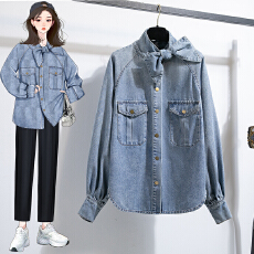 批发实拍系带立领牛仔衬衣外套女宽松版型工装口袋复古金扣灯笼袖衬衫