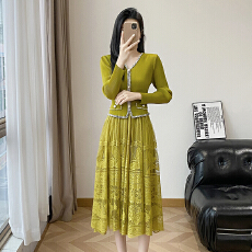 批发法式小香风V领长袖褶皱工艺<b class='q'>连衣裙</b>春秋收腰网纱拼接假两件百褶裙