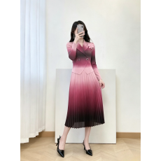 批发三宅风渐变色<b class='q'>西装</b>领连衣裙立体花朵设计气质通勤显瘦百褶裙