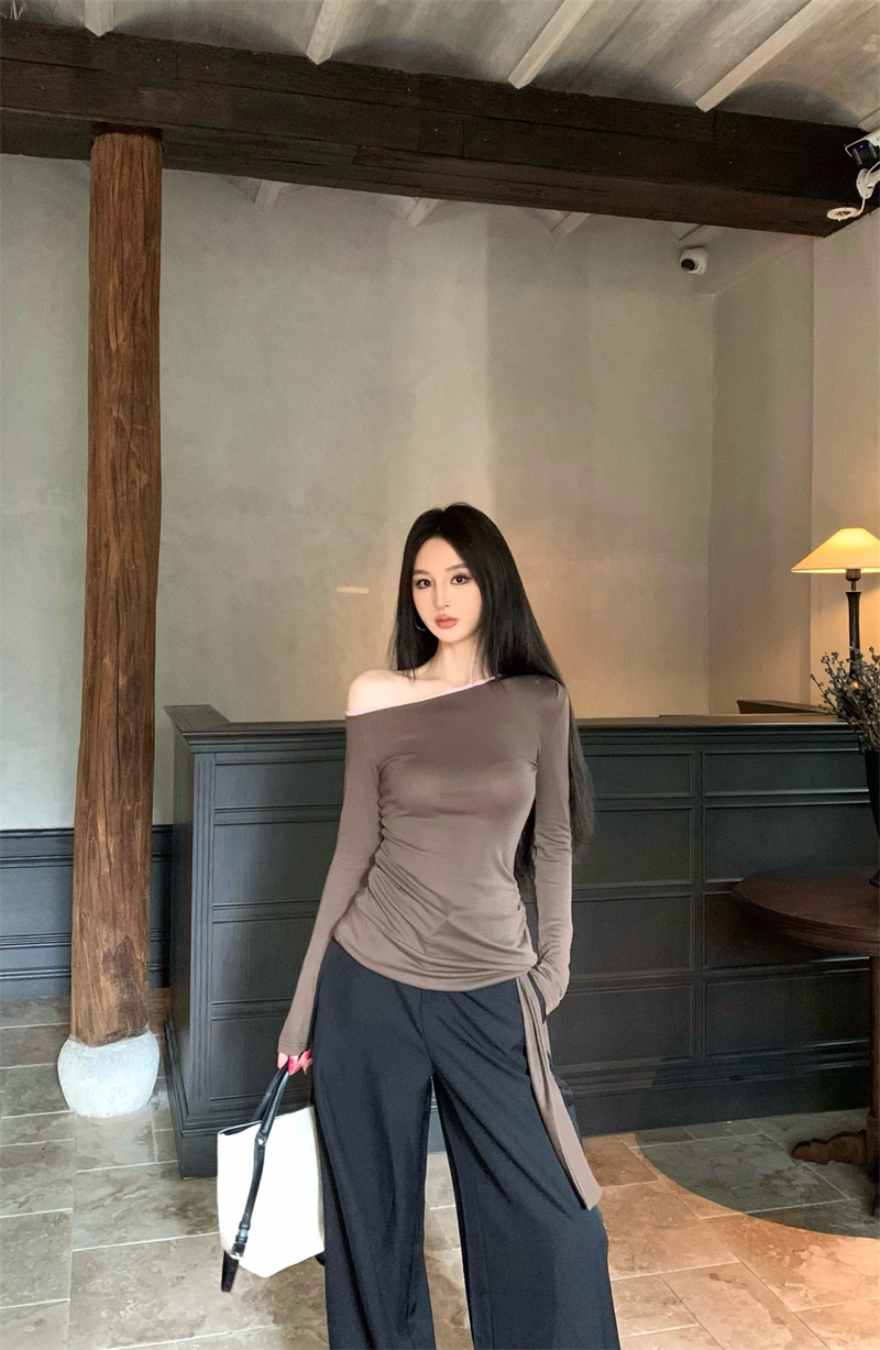 실사 정가 디자인 센스 품격 비스듬한 어깨 리본 몸매 가꾸기 슬림해 보이는 티셔츠 맨위 바지 세트