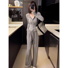 批发休闲运动套装女秋款新款流行港风高级感炸街<b class='q'>韩版</b>卫衣阔腿裤三件套