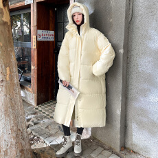 批发实拍奶黄色<b class='q'>羽绒服</b><b class='q'>女</b>长款2025冬季新款韩版chic面包服加厚过膝棉服