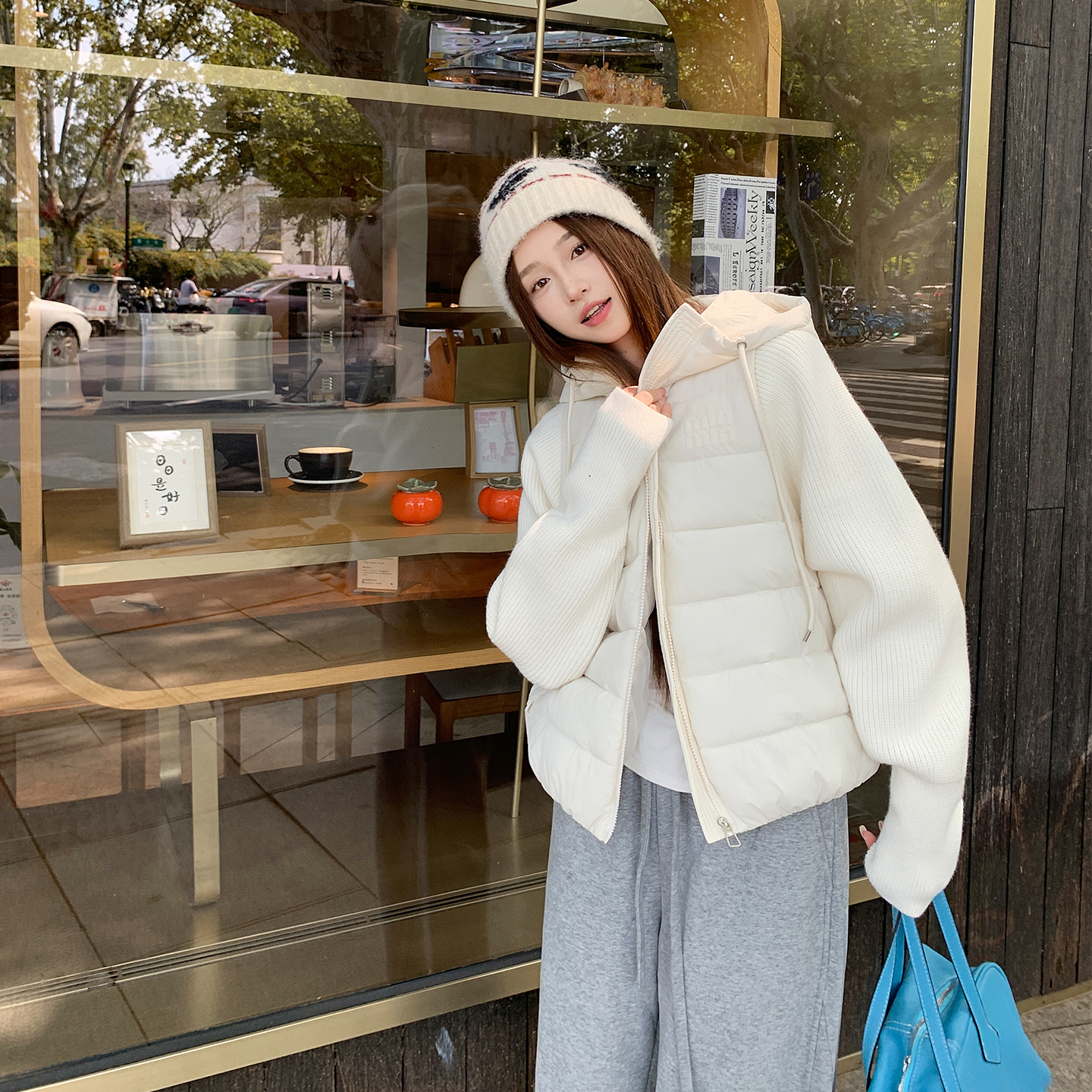 실사 얇고 가벼운 니트 스웨터 소매 패치워크 아래 면화 의류 여성 짧은 페이크 레이어드 2025 겨울 새로운 재킷