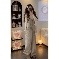 批发甜心温柔绝美少女感穿搭碎花连体背带裤叠穿小个子