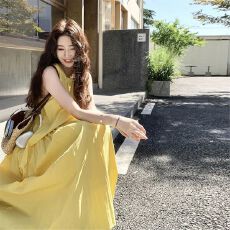批发法式无袖<b class='q'>背心</b>连衣裙子女夏季穿搭气质显瘦海边度假风夏天长裙2026