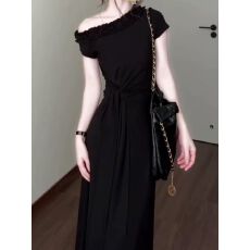 批发法式气质高级感御姐风斜肩黑色连衣裙子女装夏季2026新款收腰长裙