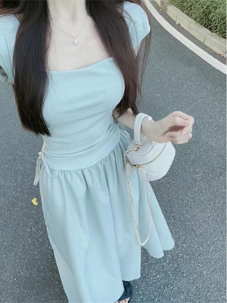 차 휴식 프랑스식 광장 칼라 드레스 아이들 여름 2026 새로운 첫사랑 순수한 우유 달콤한 롱 스커트 허리 수축 작은 키