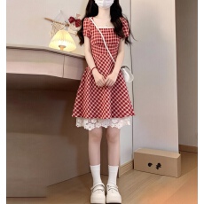 批发红格红色法式<b class='q'>夏</b>季新款甜美裙摆格纹显白蕾丝拼接桔梗初恋连衣裙