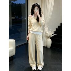 批发减龄假两件露肩卫衣时尚<b class='q'>套装</b>女秋超火<b class='q'>休闲</b>阔腿裤两件套
