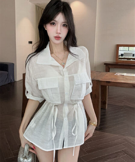 실사 POLO 칼라 고급 중간 소매 화이트 자외선 차단 허리 수축 레이스업 루즈핏 슬림해 보이는 품격 셔츠 맨위