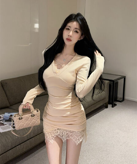 실사 순수한 욕망 디스플레이 가슴 대 스트랩 십자가 V넥 몸매 가꾸기 슬림해 보이는 패치워크 레이스 타이트 스커트 드레스