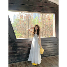 批发实拍实价#法式初恋白色吊带<b class='q'>连衣裙</b>收腰显瘦a字海边度假长裙