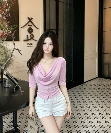 실사 프랑스식 흔들다 칼라 중간 소매 티셔츠 여성 여름 몸매 가꾸기 슬림해 보이는 디자인 센스 순수한 욕망 섹시함 핫걸 쇼트 스타일 맨위