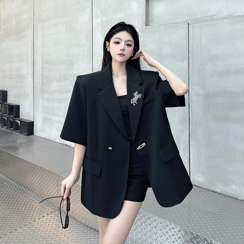 실사 정가 검정색 핫픽스 정장 여성 코트 여름 새로운 작은 대중 디자인 센스 루즈핏 반소매 어깨 패드 정장