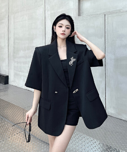 실사 정가 검정색 핫픽스 정장 여성 코트 여름 새로운 작은 대중 디자인 센스 루즈핏 반소매 어깨 패드 정장