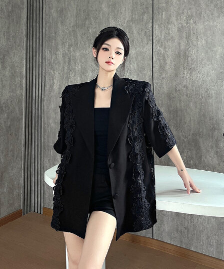 실사 정가 작은 대중 디자인 센스 레이스 조각 정장 여성 코트 여름 새로운 홀로우 아웃 디자인 반소매 정장