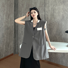 批发实拍实价小众设计感扩版无袖马甲上衣女<b class='q'>夏</b>季新款宽松撞色叠穿马夹