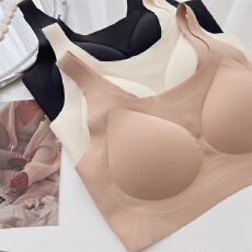 批发实拍大码无痕<b class='q'>内衣</b>女小胸聚拢软支撑收副乳防下垂隐形粉底液文胸罩