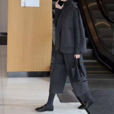 批发官图 复古休闲毛呢套装2025新款无袖马夹阔腿<b class='q'>七分</b>裤打底衫三件套