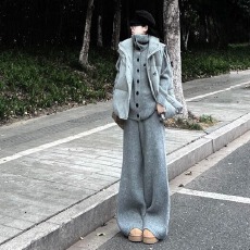 批发冬装搭配一整套大码胖mm棉服马甲<b class='q'>针织</b>衫休闲裤减龄好看三件<b class='q'>套装</b>女