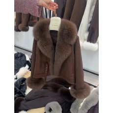 批发深棕色短款大毛领棉服外套女冬季<b class='q'>大码</b>胖mm高级感独特保暖棉衣棉袄