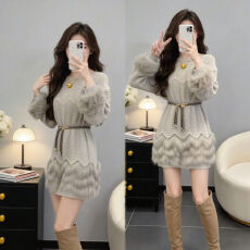 批发灰色重工拼接毛毛针织连衣裙女<b class='q'>冬</b>季大码胖mm漂亮巨好看收腰短裙子