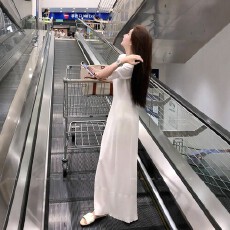 批发法式气质<b class='q'>白色</b>中袖开叉连衣裙女夏季大码胖mm纯欲性感显瘦包臀<b class='q'>长裙</b>