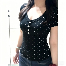 批发大码设计感小众美式辣妹波点<b class='q'>短袖</b><b class='q'>t</b><b class='q'>恤</b><b class='q'>女</b>修身显瘦通勤上衣ins