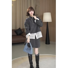 批发薇薇绮】设计半高领加绒卫衣拼接蕾丝下摆半裙显瘦<b class='q'>套装</b>