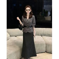 批发职场气质高级风显瘦<b class='q'>西装</b>上衣外套+高腰竖条纹修身显瘦半身长裙