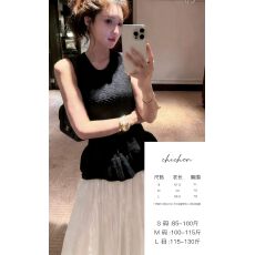 批发肌理感波浪针织立体下摆背心式<b class='q'>上衣</b>+流光纱大<b class='q'>裙摆</b>百褶半身裙