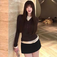 批发甜辣妹正肩内搭V领假两件上衣女秋chic打底短款长袖<b class='q'>t</b><b class='q'>恤</b>